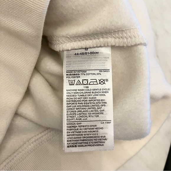 NWT embroidered Acquire Peace Forest Bear hoodie - Picture 4 of 10